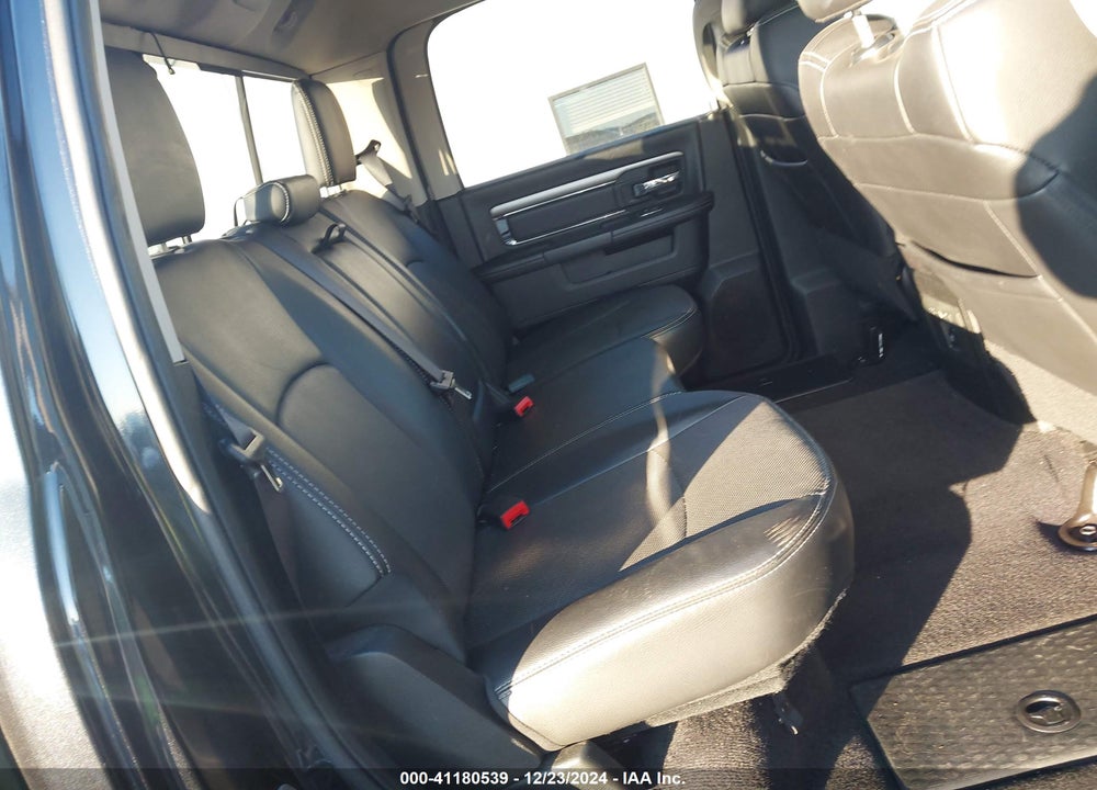 2017 RAM 1500 VIN: 1C6RR7MT6HS737284