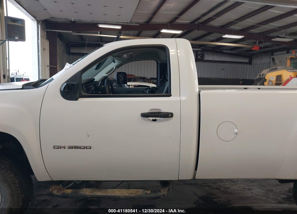 2009 GMC SIERRA 3500HD WORK TRUCK VIN: 1GTHK74K49E161078