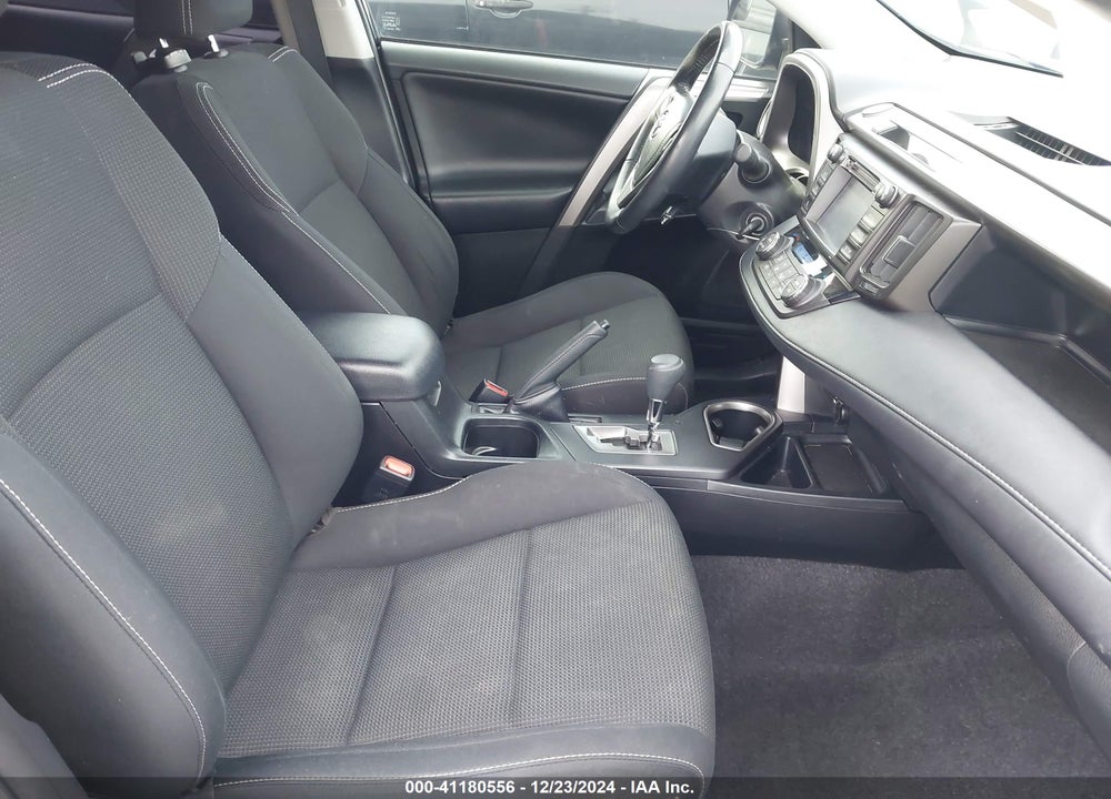 2018 TOYOTA RAV4 XLE VIN: JTMWFREV3JJ205177