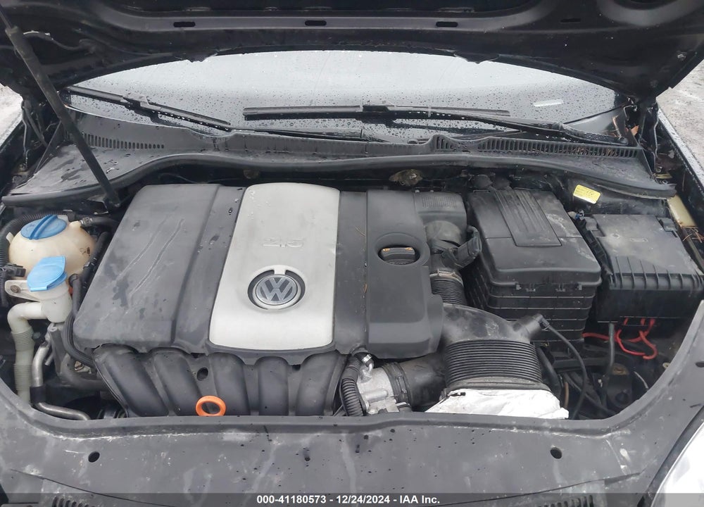 2007 VOLKSWAGEN RABBIT 2-DOOR VIN: WVWAR71K07W076182