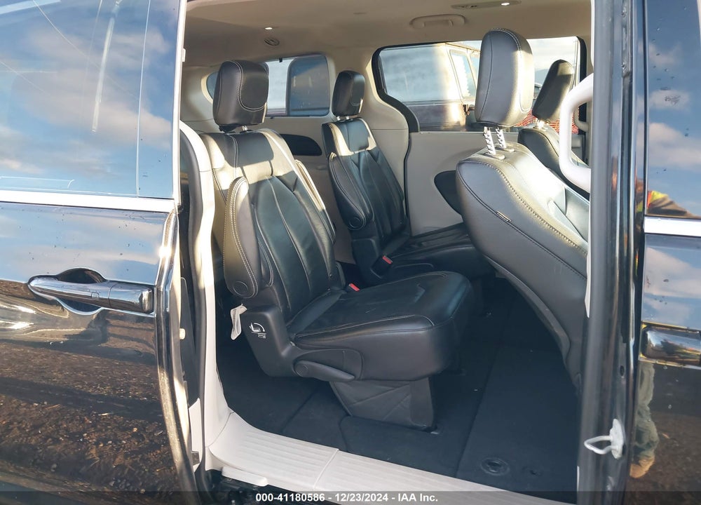 2022 CHRYSLER PACIFICA TOURING L VIN: 2C4RC1BG9NR191834