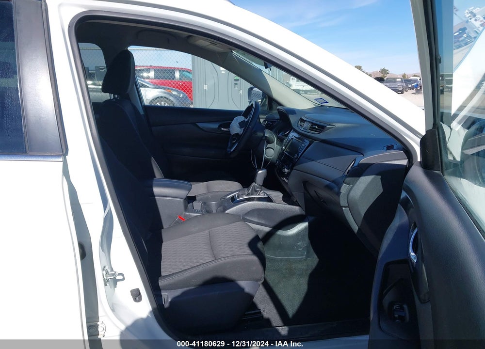 2019 NISSAN ROGUE SV VIN: KNMAT2MV8KP542177