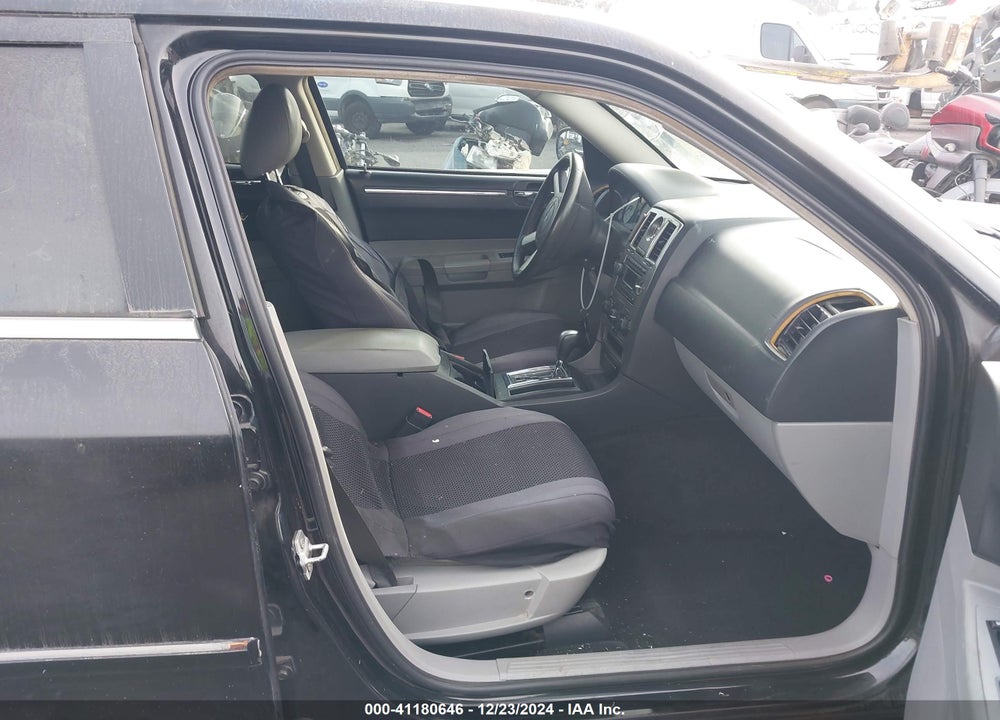 2007 CHRYSLER 300 TOURING VIN: 2C3KA53G27H804628