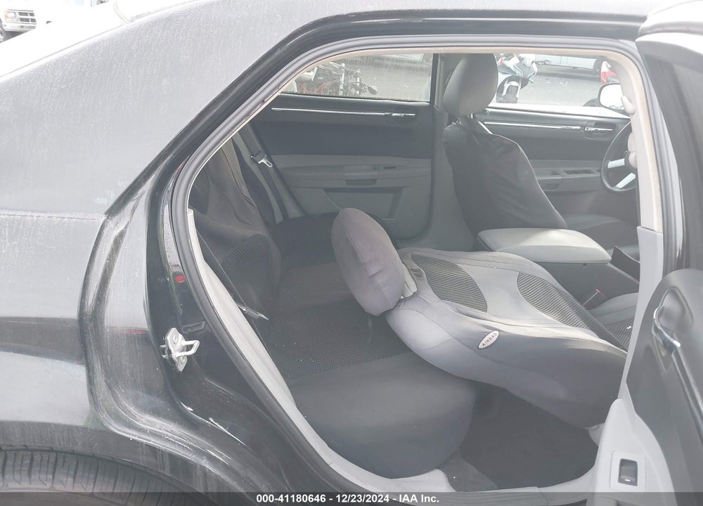 2007 CHRYSLER 300 TOURING VIN: 2C3KA53G27H804628
