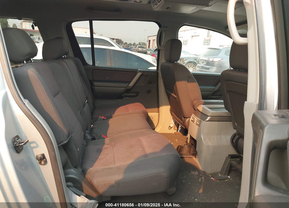 2004 NISSAN PATHFINDER ARMADA SE VIN: 5N1AA08A44N745045