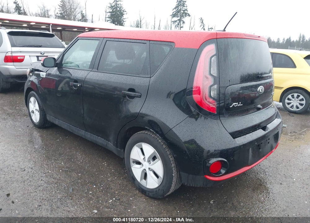 2016 KIA SOUL EV VIN: KNDJX3AE2G7017962