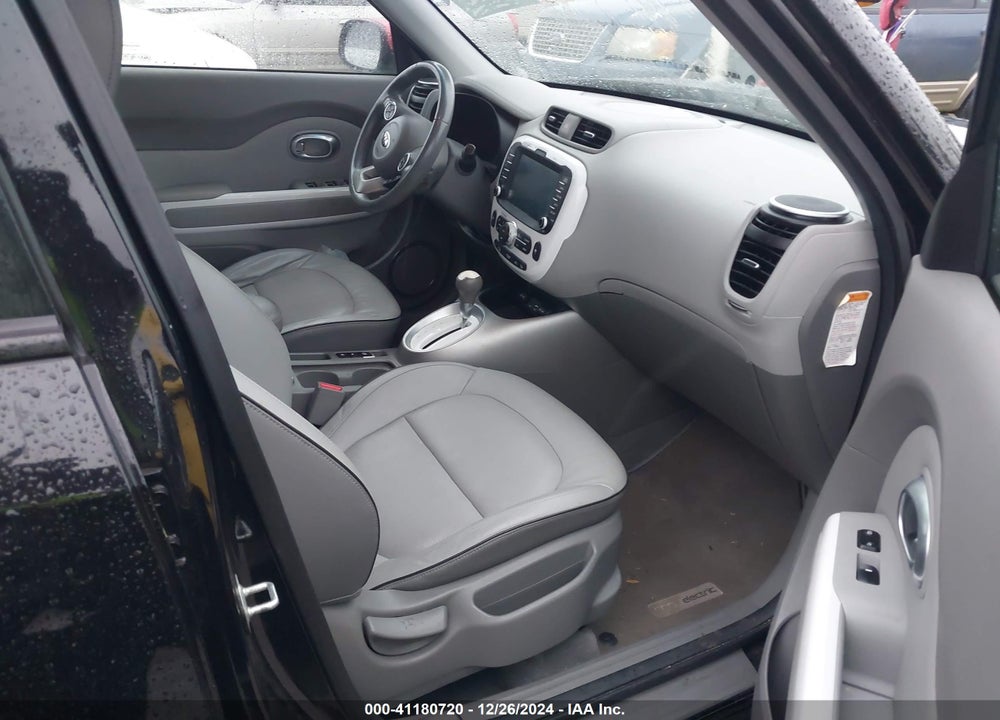 2016 KIA SOUL EV VIN: KNDJX3AE2G7017962