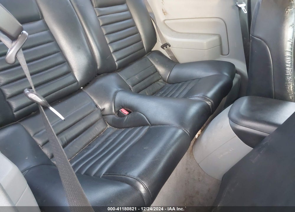 2008 FORD MUSTANG V6 DELUXE/V6 PREMIUM VIN: 1ZVHT80N885135274
