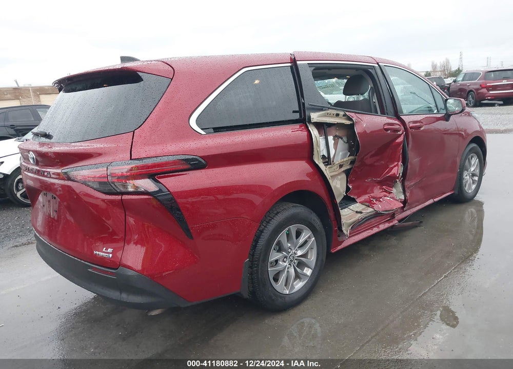 2022 TOYOTA SIENNA VIN: 5TDKRKEC4NS118263