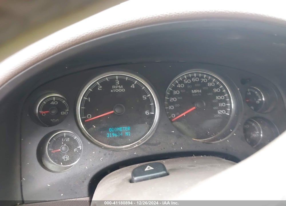 2010 CHEVROLET TAHOE LTZ VIN: 1GNUCCE00AR192124