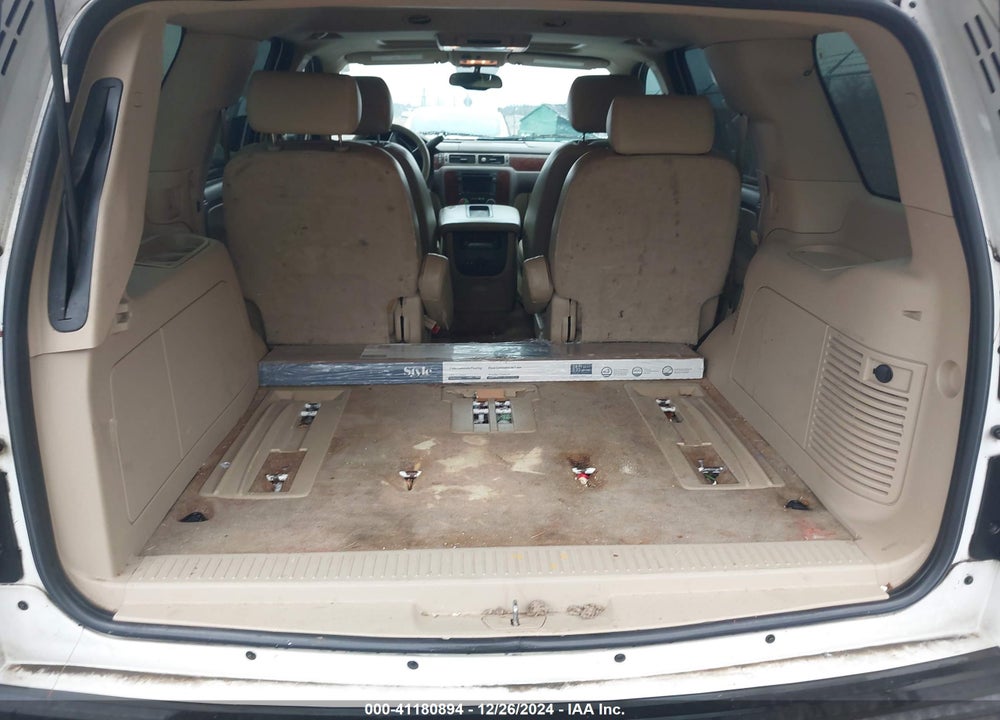 2010 CHEVROLET TAHOE LTZ VIN: 1GNUCCE00AR192124