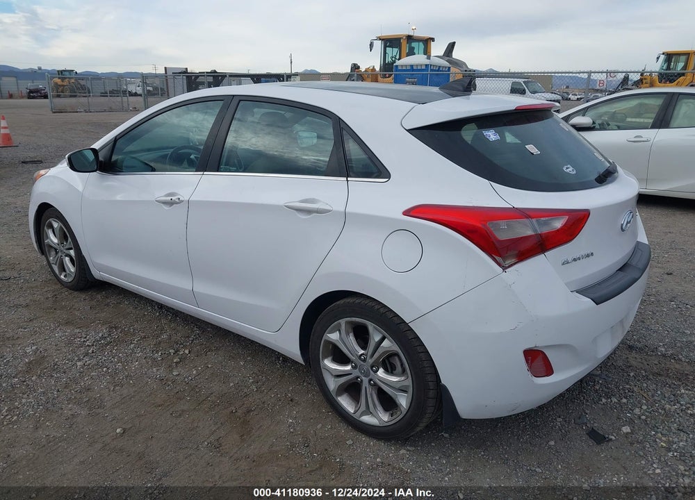 2013 HYUNDAI ELANTRA GT VIN: KMHD35LE7DU092117