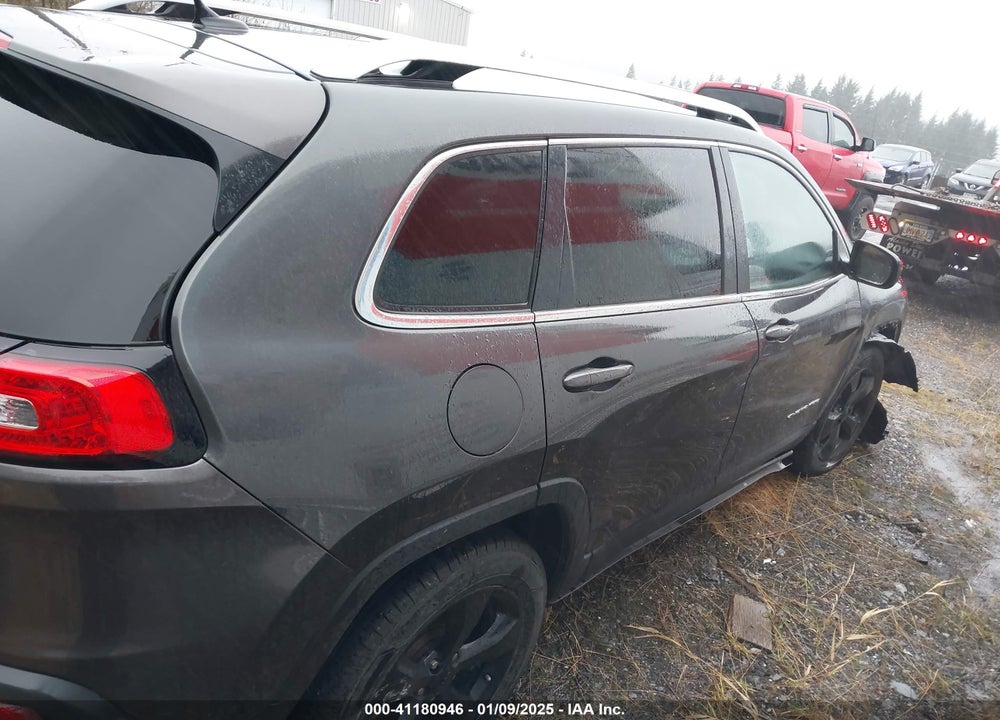 2015 JEEP CHEROKEE LATITUDE VIN: 1C4PJMCB8FW594231