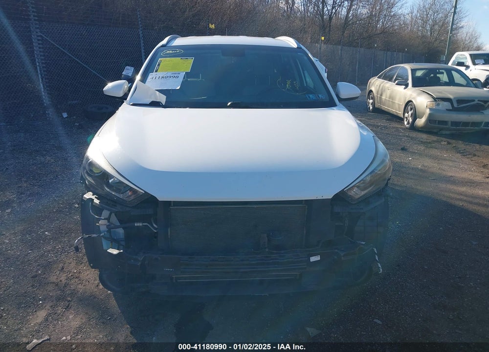 2017 HYUNDAI TUCSON SE VIN: KM8J33A42HU308270