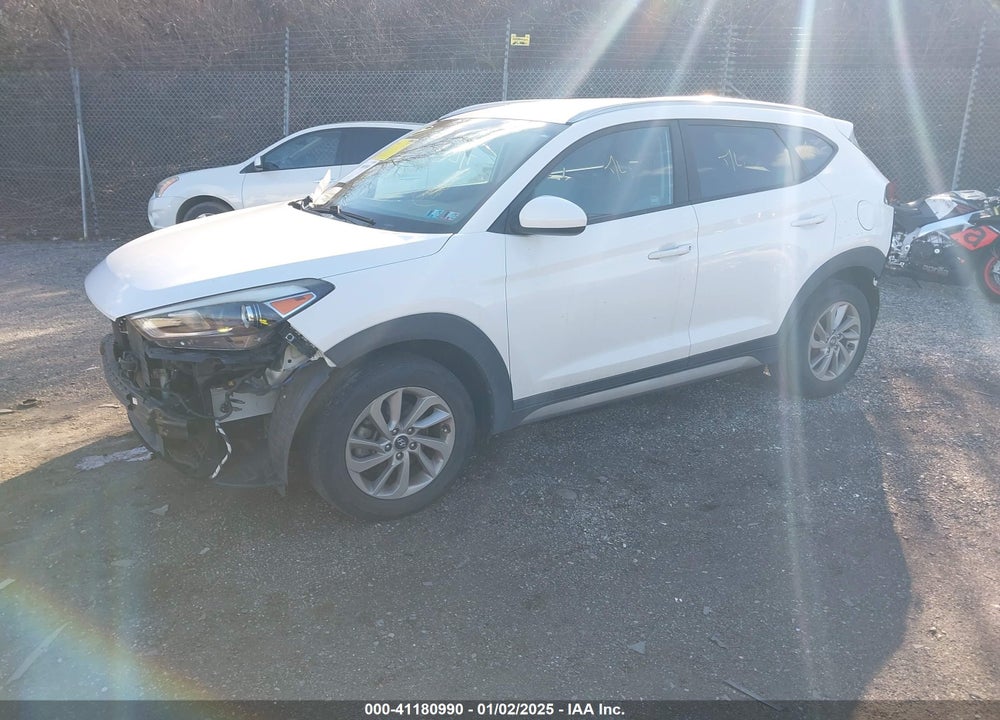 2017 HYUNDAI TUCSON SE VIN: KM8J33A42HU308270