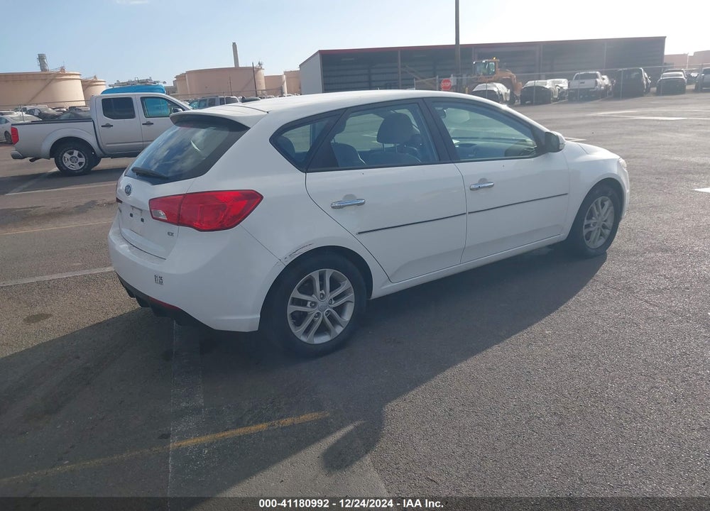 2011 KIA FORTE EX VIN: KNAFU5A26B5372778