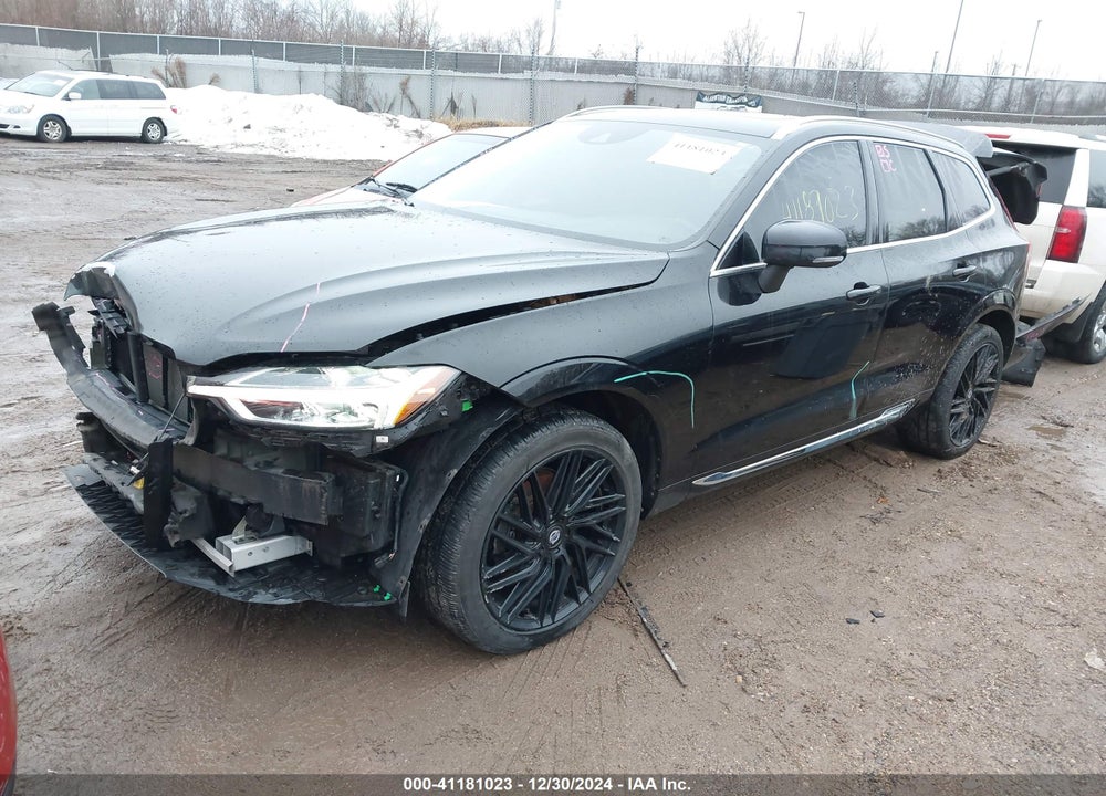 2019 VOLVO XC60 T5 INSCRIPTION VIN: LYV102RL0KB326786