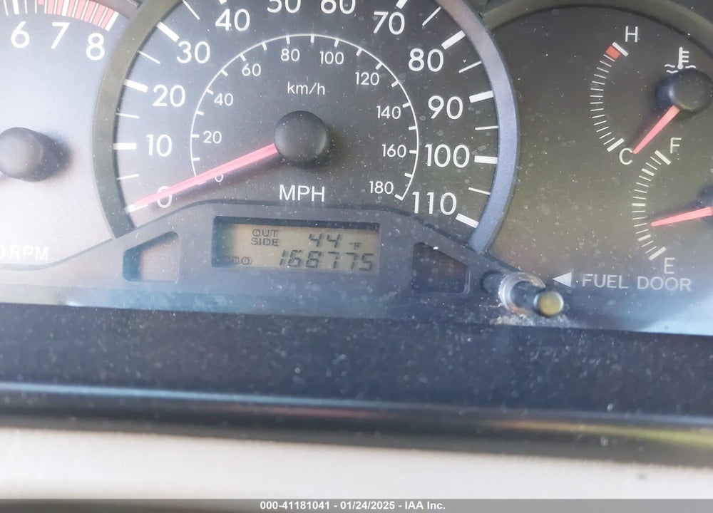 2008 TOYOTA COROLLA CE VIN: 1NXBR32EX8Z015338