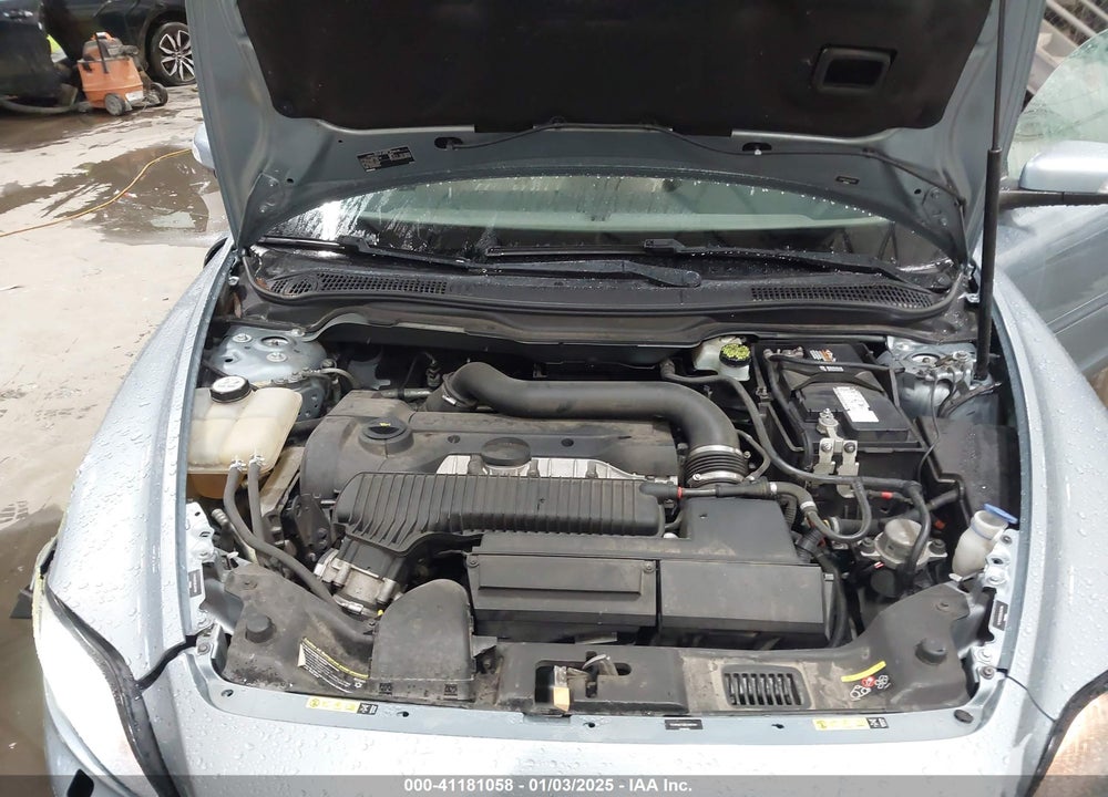 2008 VOLVO C70 T5 VIN: YV1MC67228J045184