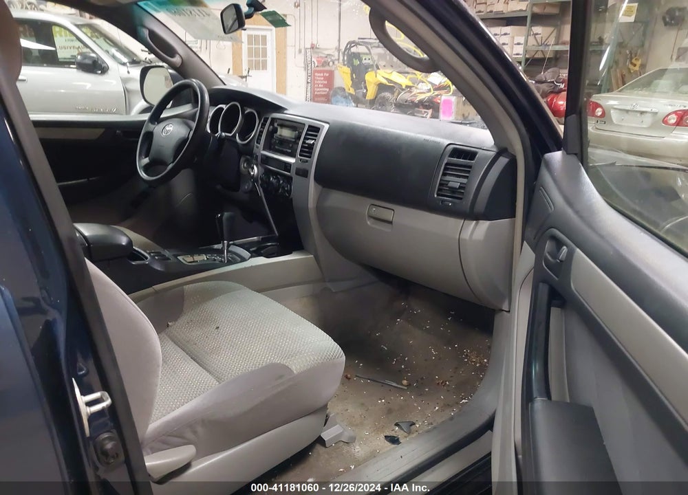 2005 TOYOTA 4RUNNER SR5 V6 VIN: JTEBU14R658045055