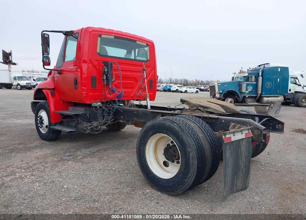 2005 INTERNATIONAL 4000 4400 VIN: 1HSMTAAN95H124390