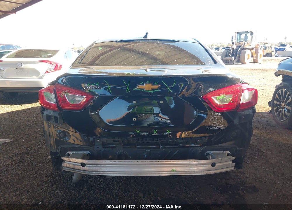 2018 CHEVROLET CRUZE VIN: 1G1BC5SM8J7242999