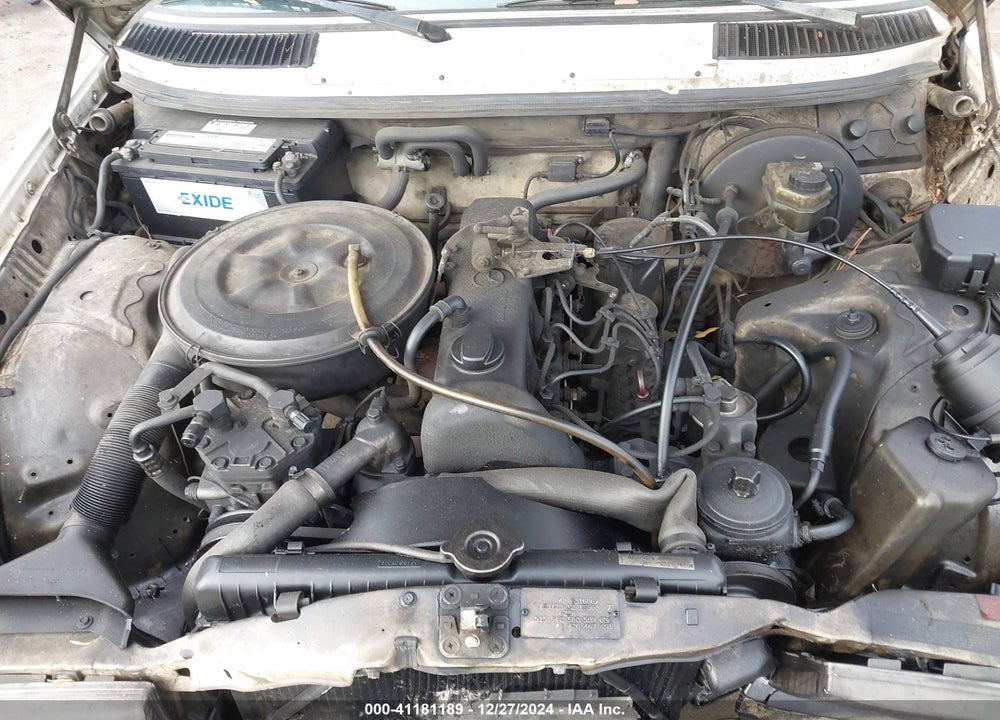 1977 MERCEDES-BENZ 240D VIN: 12312312018048