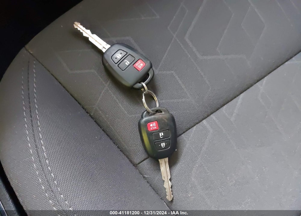2019 TOYOTA TACOMA VIN: 5TFCZ5AN8KX205263