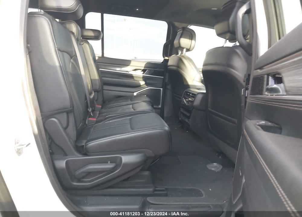 2024 JEEP WAGONEER L SERIES II 4X2 VIN: 1C4SJRBP4RS134984