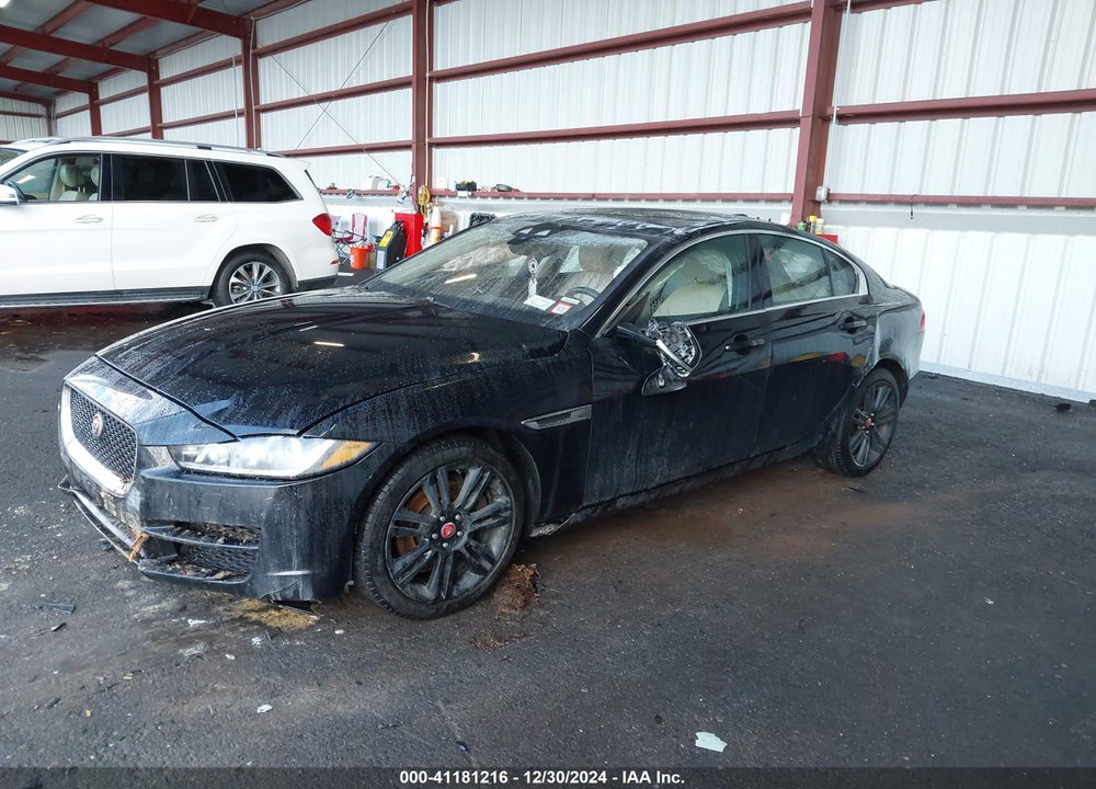 2019 JAGUAR XE 25T PREMIUM VIN: SAJAD4FX8KCP49006