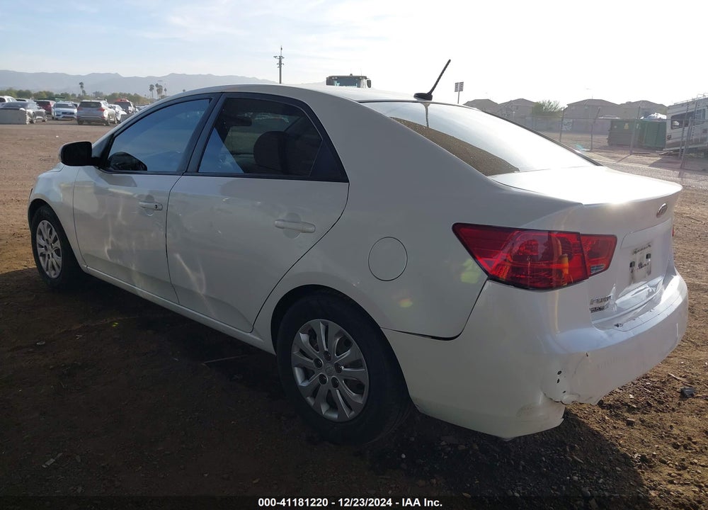 2013 KIA FORTE EX VIN: KNAFU4A24D5662630