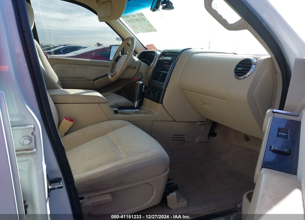 2006 FORD EXPLORER XLT VIN: 1FMEU63E56UA56565