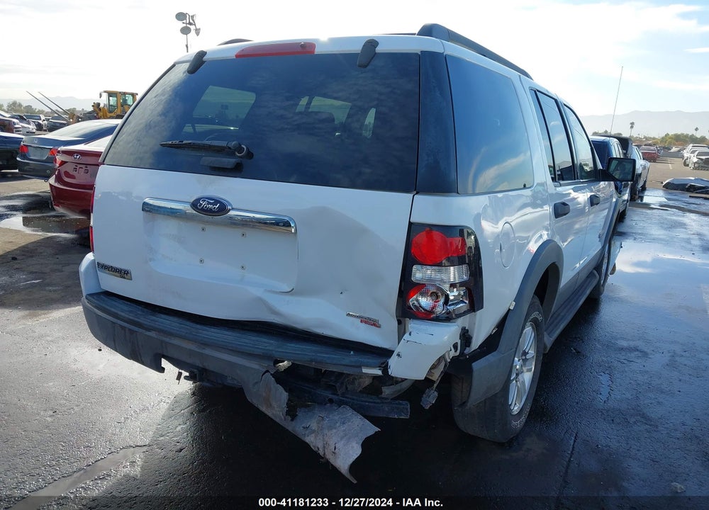 2006 FORD EXPLORER XLT VIN: 1FMEU63E56UA56565
