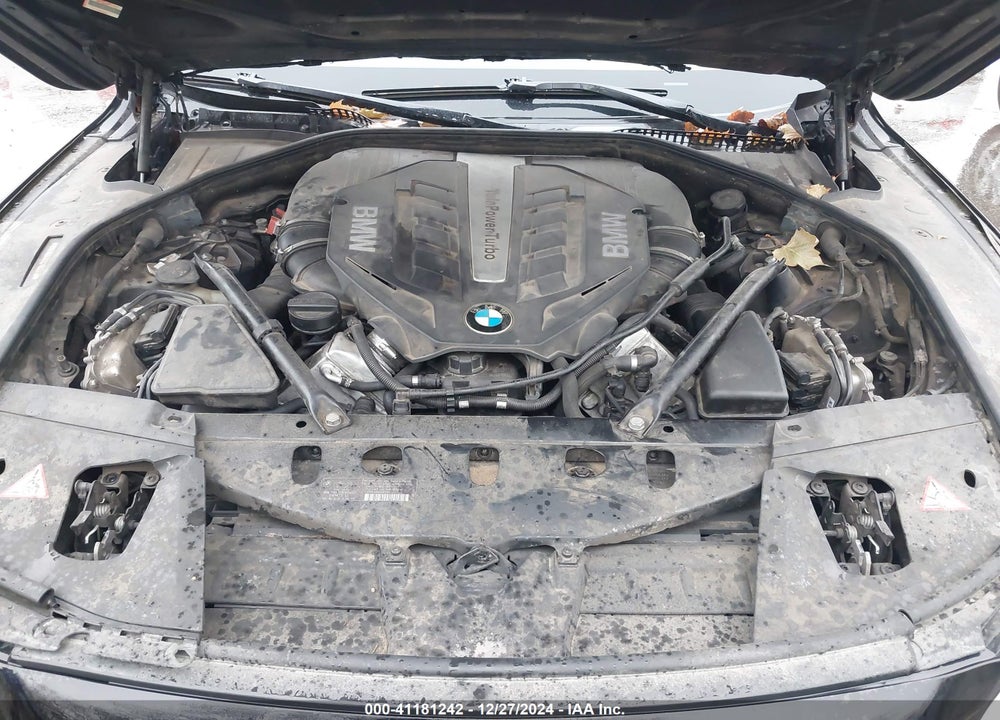 2013 BMW 7 SERIES VIN: WBAYE8C53DD132093