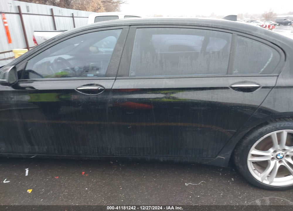 2013 BMW 7 SERIES VIN: WBAYE8C53DD132093