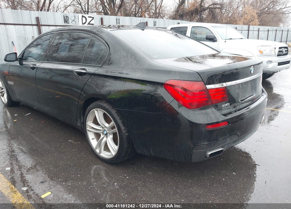 2013 BMW 7 SERIES VIN: WBAYE8C53DD132093
