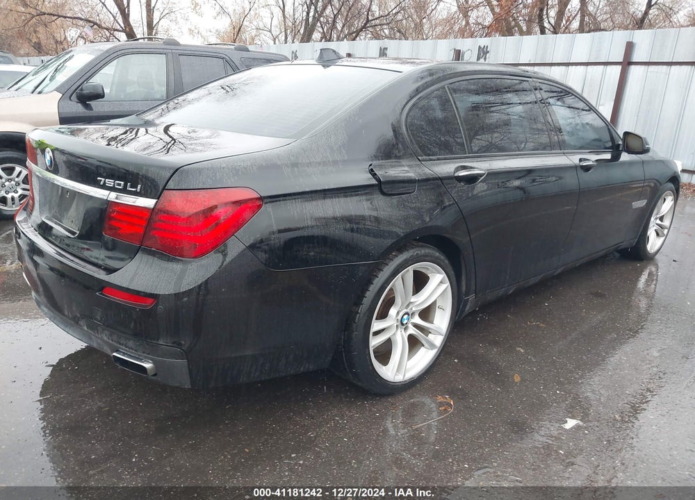 2013 BMW 7 SERIES VIN: WBAYE8C53DD132093