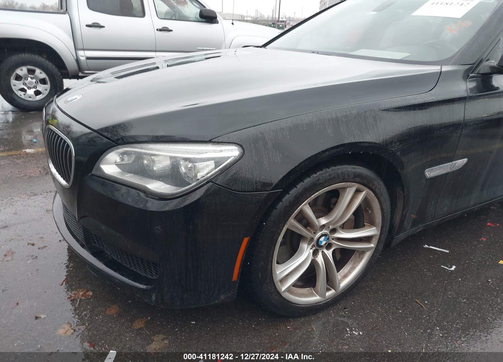 2013 BMW 7 SERIES VIN: WBAYE8C53DD132093