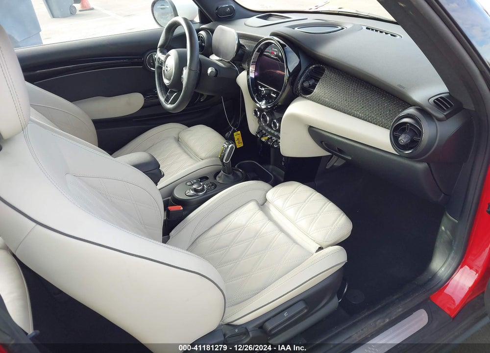 2022 MINI SE HARDTOP COOPER VIN: WMW13DJ00N2R57223