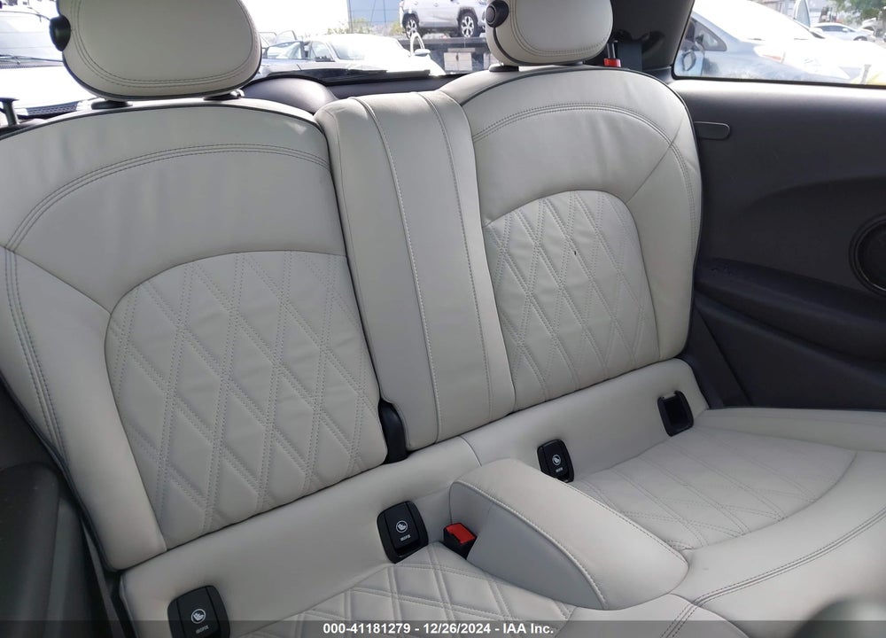 2022 MINI SE HARDTOP COOPER VIN: WMW13DJ00N2R57223