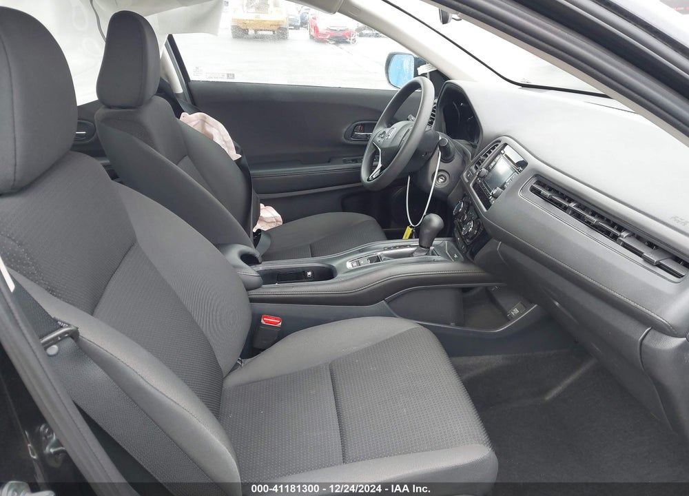 2022 HONDA HR-V 2WD LX VIN: 3CZRU5H33NM738431