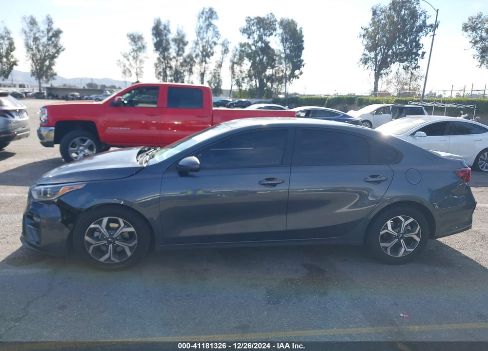 2021 KIA FORTE VIN: 3KPF24AD8ME380876