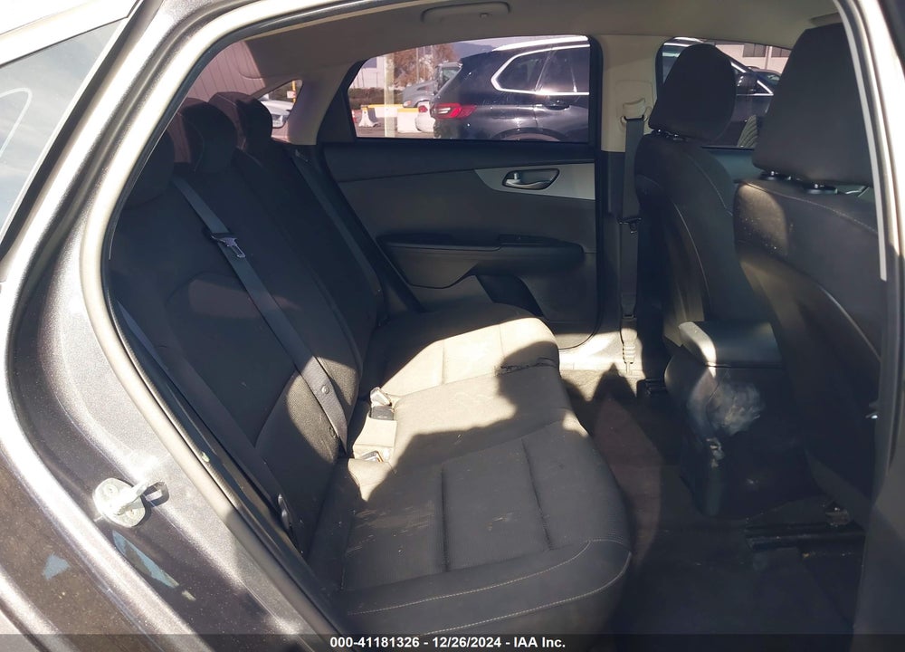 2021 KIA FORTE VIN: 3KPF24AD8ME380876