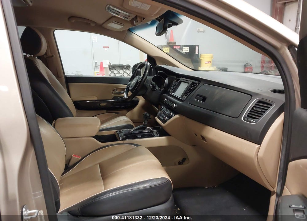 2015 KIA SEDONA SX VIN: KNDMC5C16F6018633