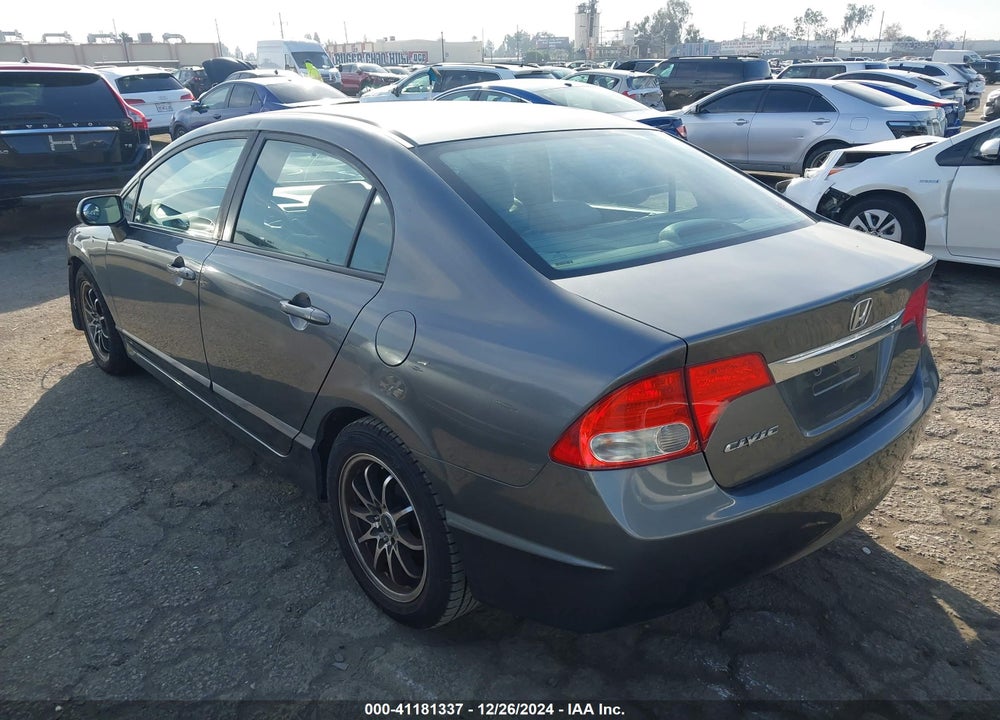 2011 HONDA CIVIC LX VIN: 2HGFA1F52BH303779