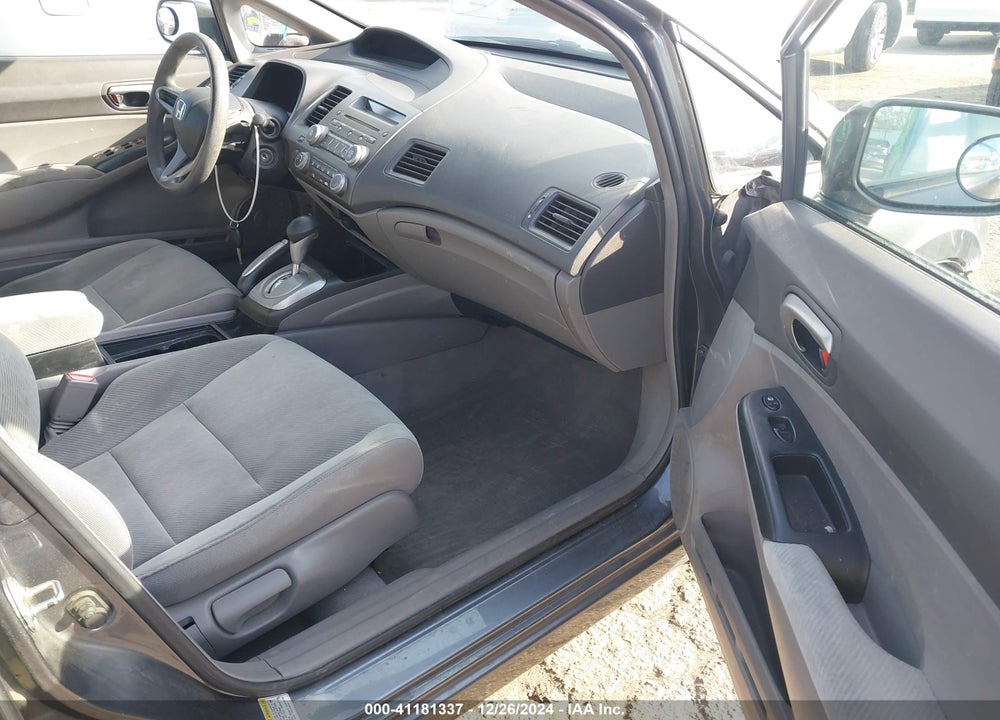 2011 HONDA CIVIC LX VIN: 2HGFA1F52BH303779