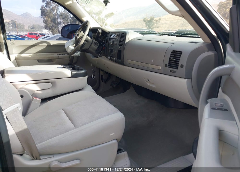 2010 GMC SIERRA 1500 SLE VIN: 3GTRCVE07AG269579