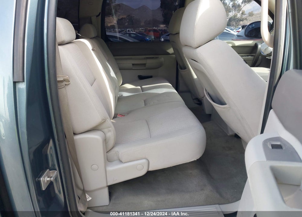 2010 GMC SIERRA 1500 SLE VIN: 3GTRCVE07AG269579