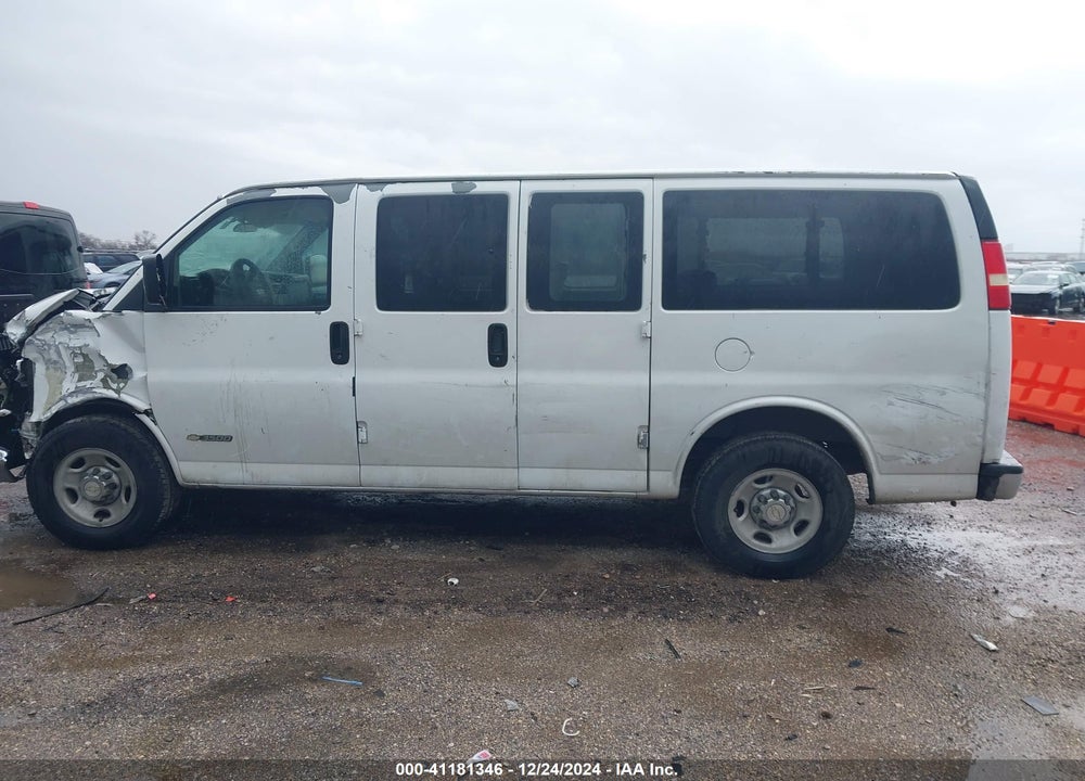 2005 CHEVROLET EXPRESS VIN: 1GAHG35U451249990