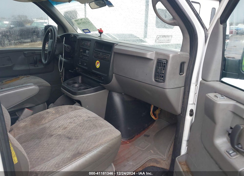2005 CHEVROLET EXPRESS VIN: 1GAHG35U451249990
